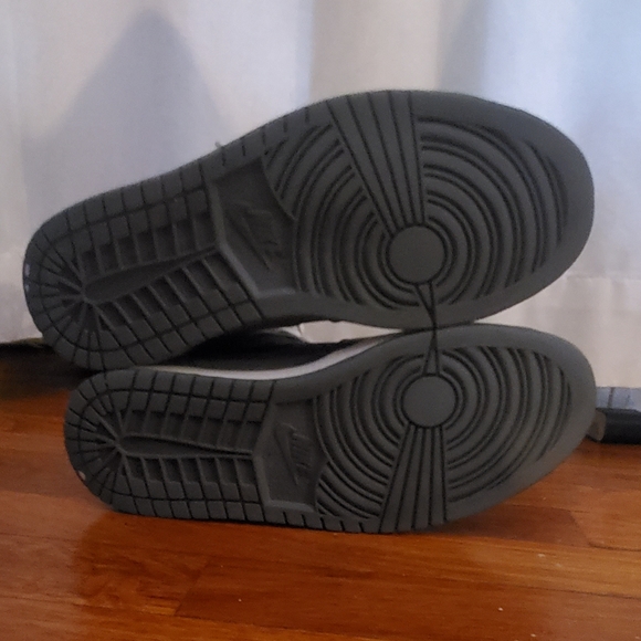 AIR JORDAN 1 MID "COOL GREY" - Picture 4 of 8